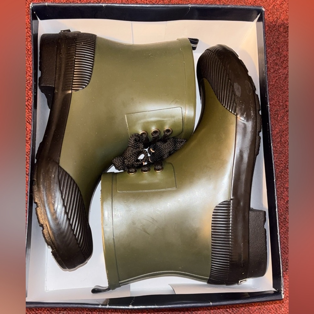 Nautica Olive Green and Black Lace-Up Waterproof Rain Boots